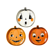 Load image into Gallery viewer, Vintage Halloween Pumpkin Shaped Paper Plate Set